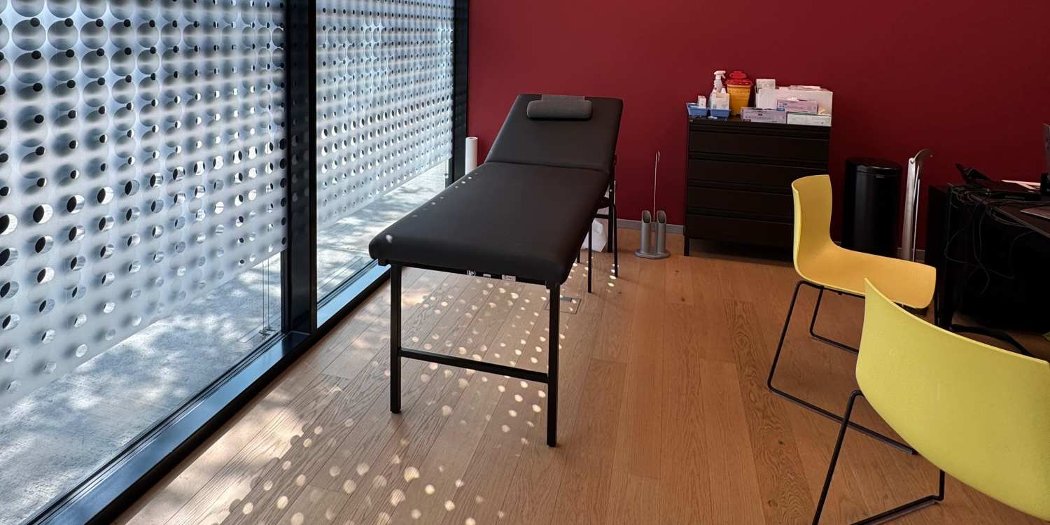 Behandlungsraum in der Praxis Orthopädie Rheintal